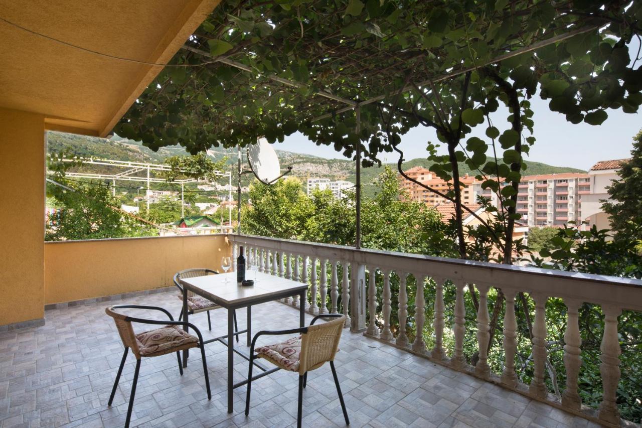 Apartments Antic Budva Pokoj fotografie